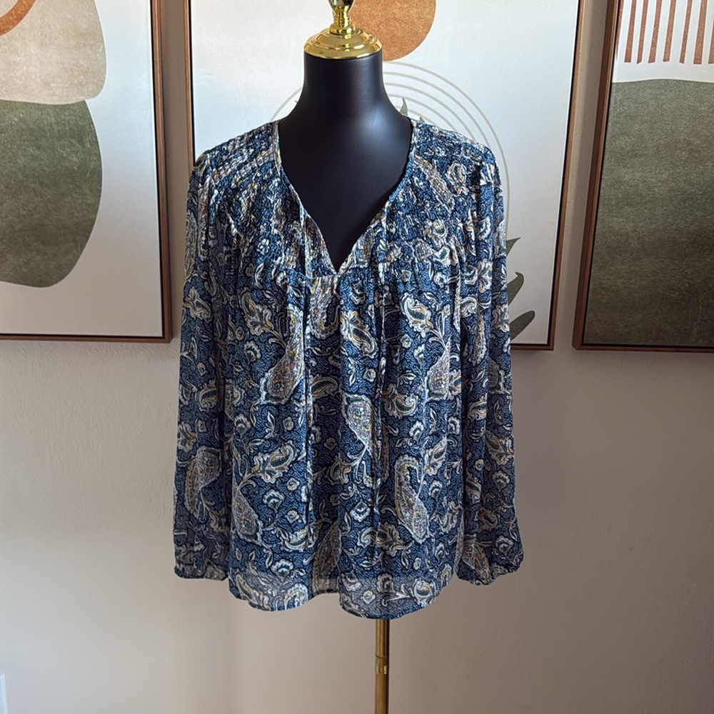 Daniel Rainn Navy and Beige Paisley Blouse